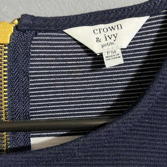 Crown & Ivy size medium petite dress. - Picture 3 of 7